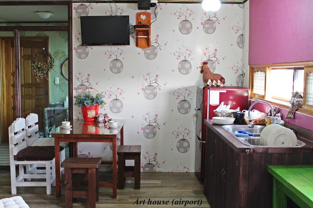 Jeju Airport Mira Guesthouse Экстерьер фото