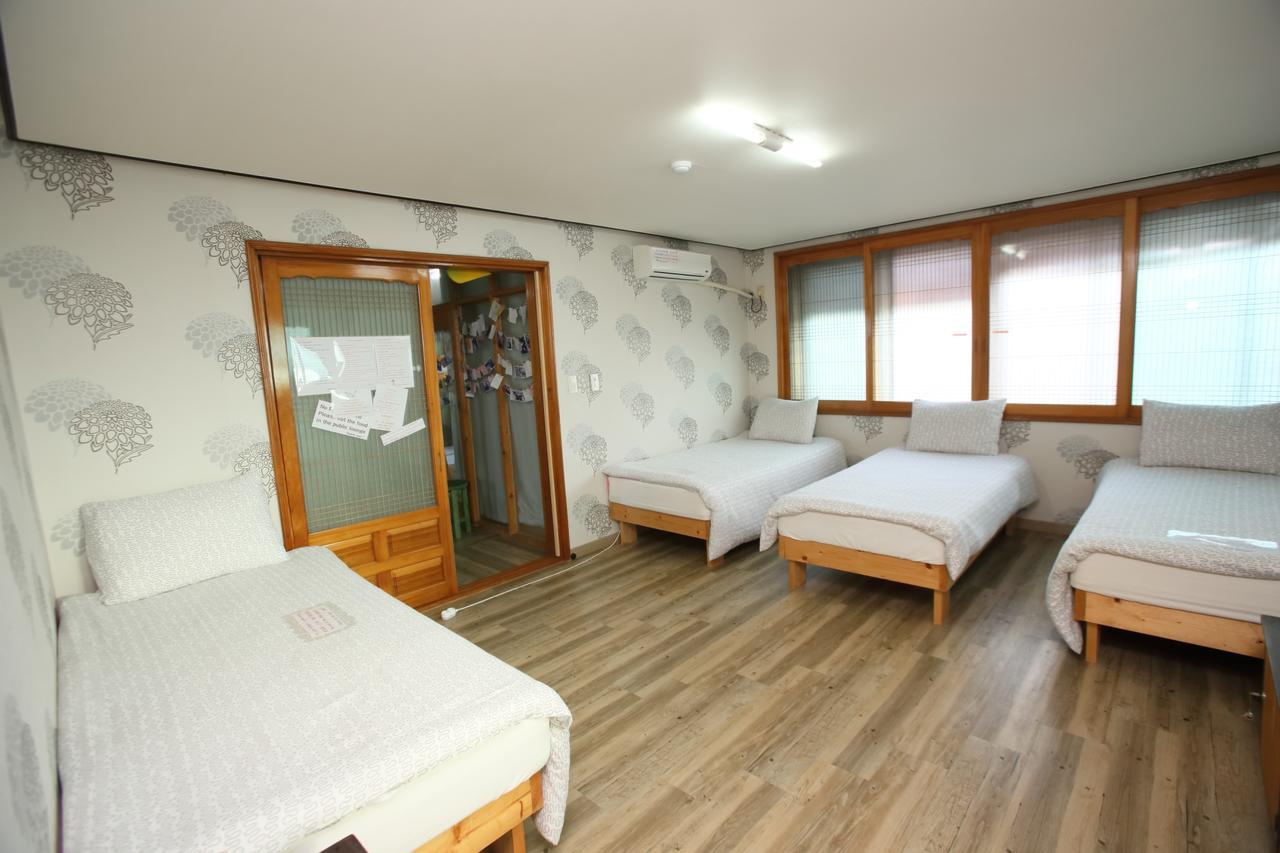 Jeju Airport Mira Guesthouse Экстерьер фото