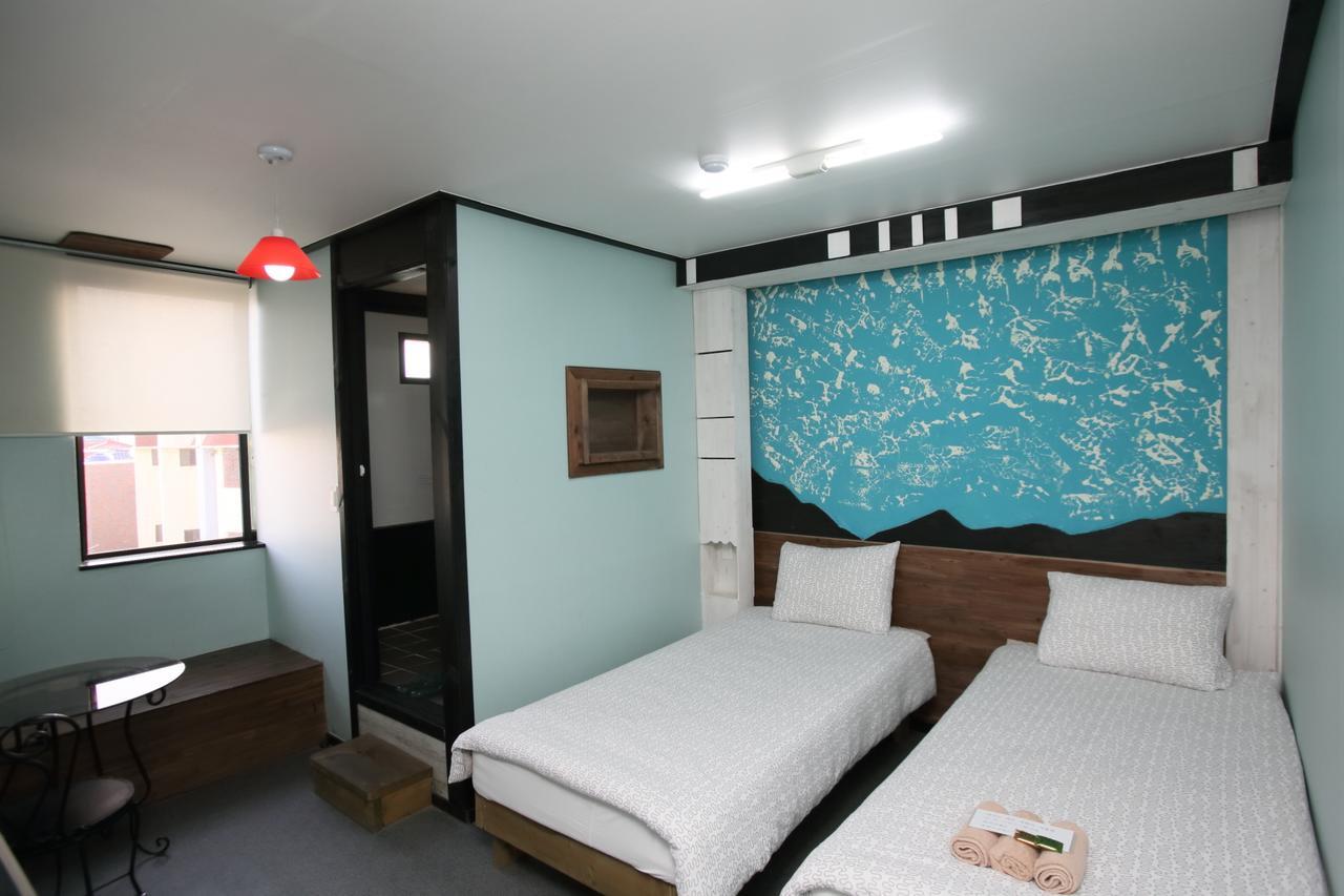 Jeju Airport Mira Guesthouse Экстерьер фото